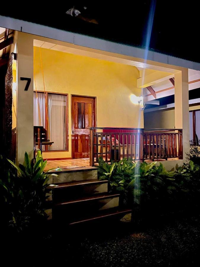 Isola Del Sole Villas And Resort General Luna  Extérieur photo
