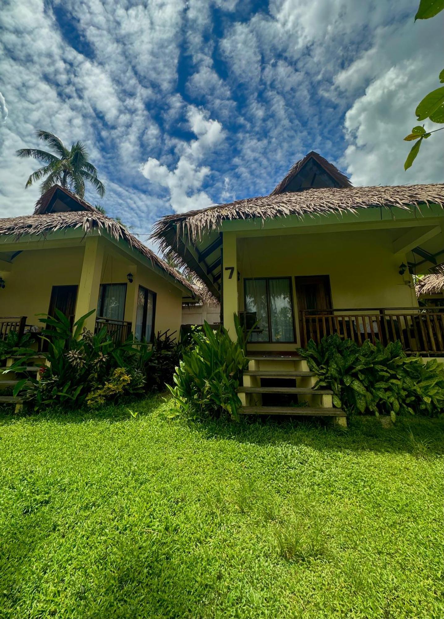Isola Del Sole Villas And Resort General Luna  Extérieur photo